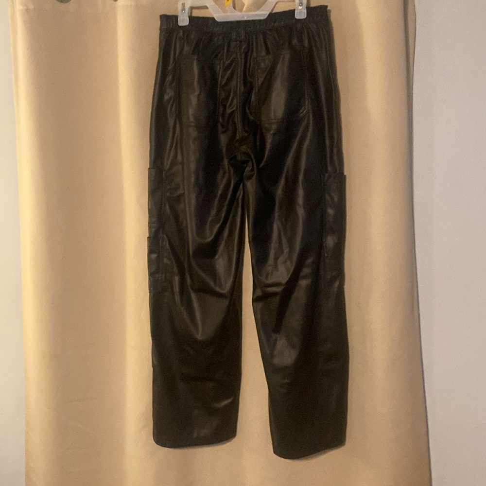 Cargo pants - Picture 11 of 13